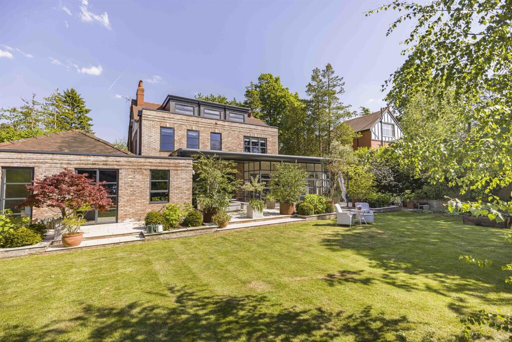 5 bedroom detached house for sale in Alan Drive, Hale, WA15